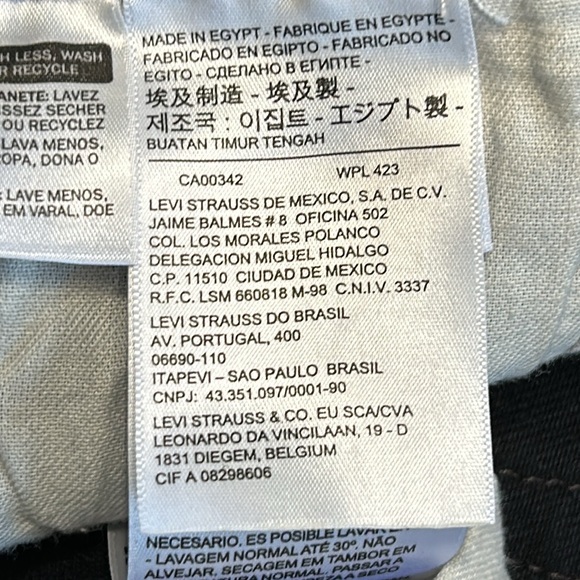 Levi’s 501 black button fly jeans. Excellent condition. Size 34 x 30. - Picture 8 of 10